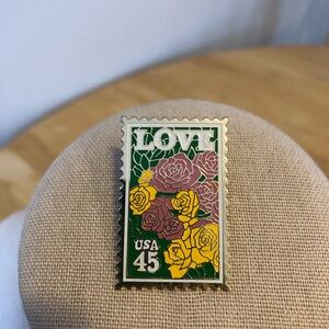 Vintage 1988 US Postal Service Love USA 45 Enamel Pin with Roses